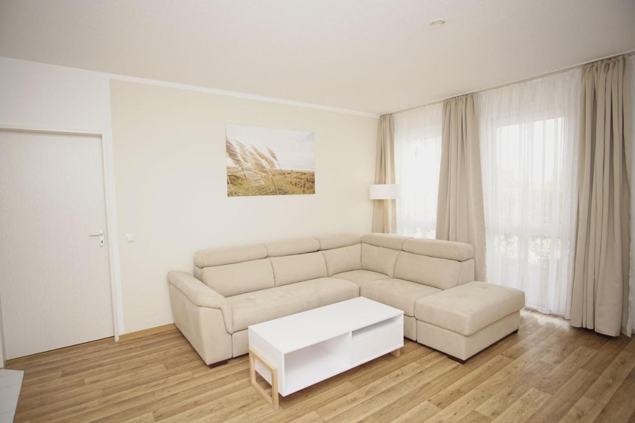לובה Strandnah Mit Terrasse, Gratis Nutzung Vom Ahoi Erlebnisbad Und Sauna In Sellin - Strandhaus Moenchgut Fewo06 מראה חיצוני תמונה