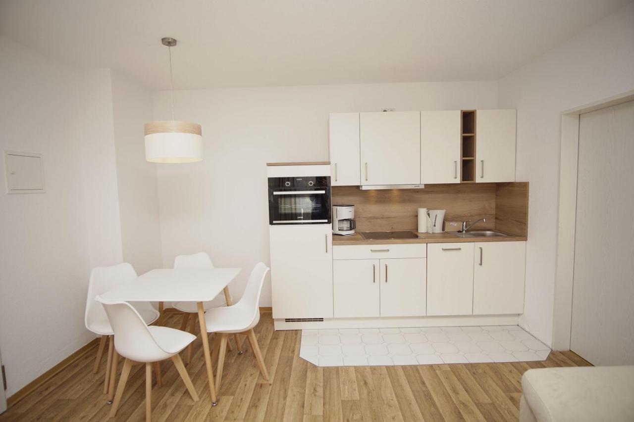 לובה Strandnah Mit Terrasse, Gratis Nutzung Vom Ahoi Erlebnisbad Und Sauna In Sellin - Strandhaus Moenchgut Fewo06 מראה חיצוני תמונה