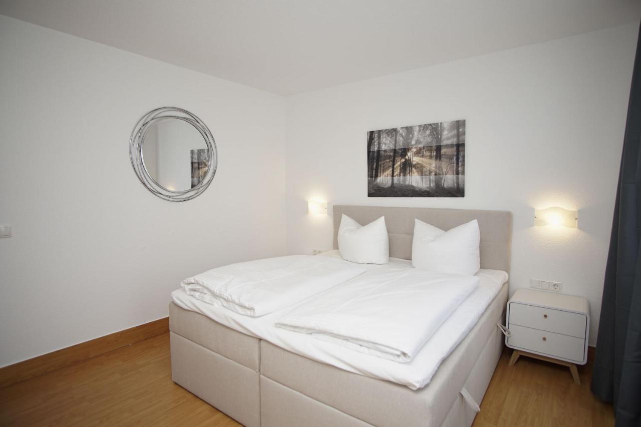 לובה Strandnah Mit Terrasse, Gratis Nutzung Vom Ahoi Erlebnisbad Und Sauna In Sellin - Strandhaus Moenchgut Fewo06 מראה חיצוני תמונה